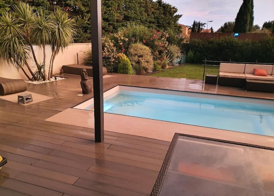 Maison De Vacances Contemporaine Avec Piscine Villa Vedène Exteriör bild