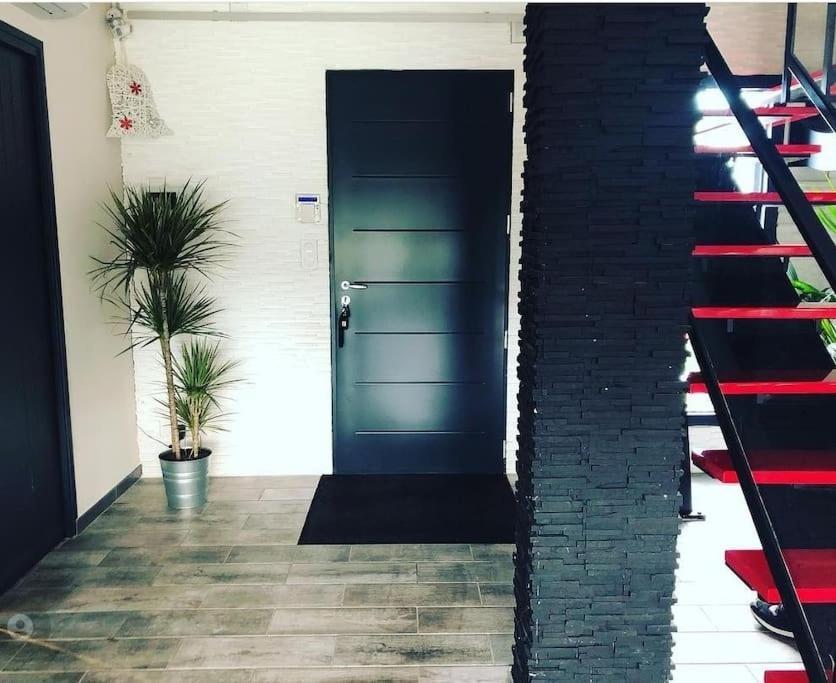 Maison De Vacances Contemporaine Avec Piscine Villa Vedène Exteriör bild
