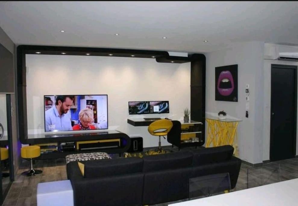 Maison De Vacances Contemporaine Avec Piscine Villa Vedène Exteriör bild